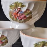 Set of 3 faceted earthenware bowls with decoration in good condition.