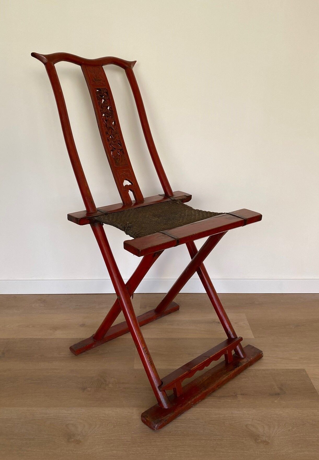 Chinese folding chair