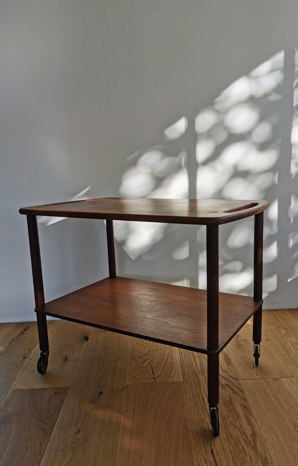 Dessert/ Scandinavian trolley teak Bowa