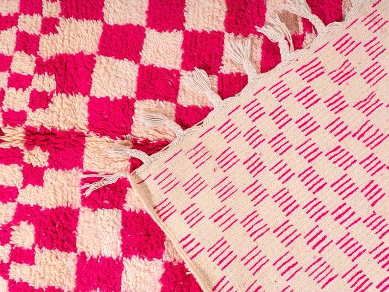 Pure wool rug, size 100 x 200 cm, red