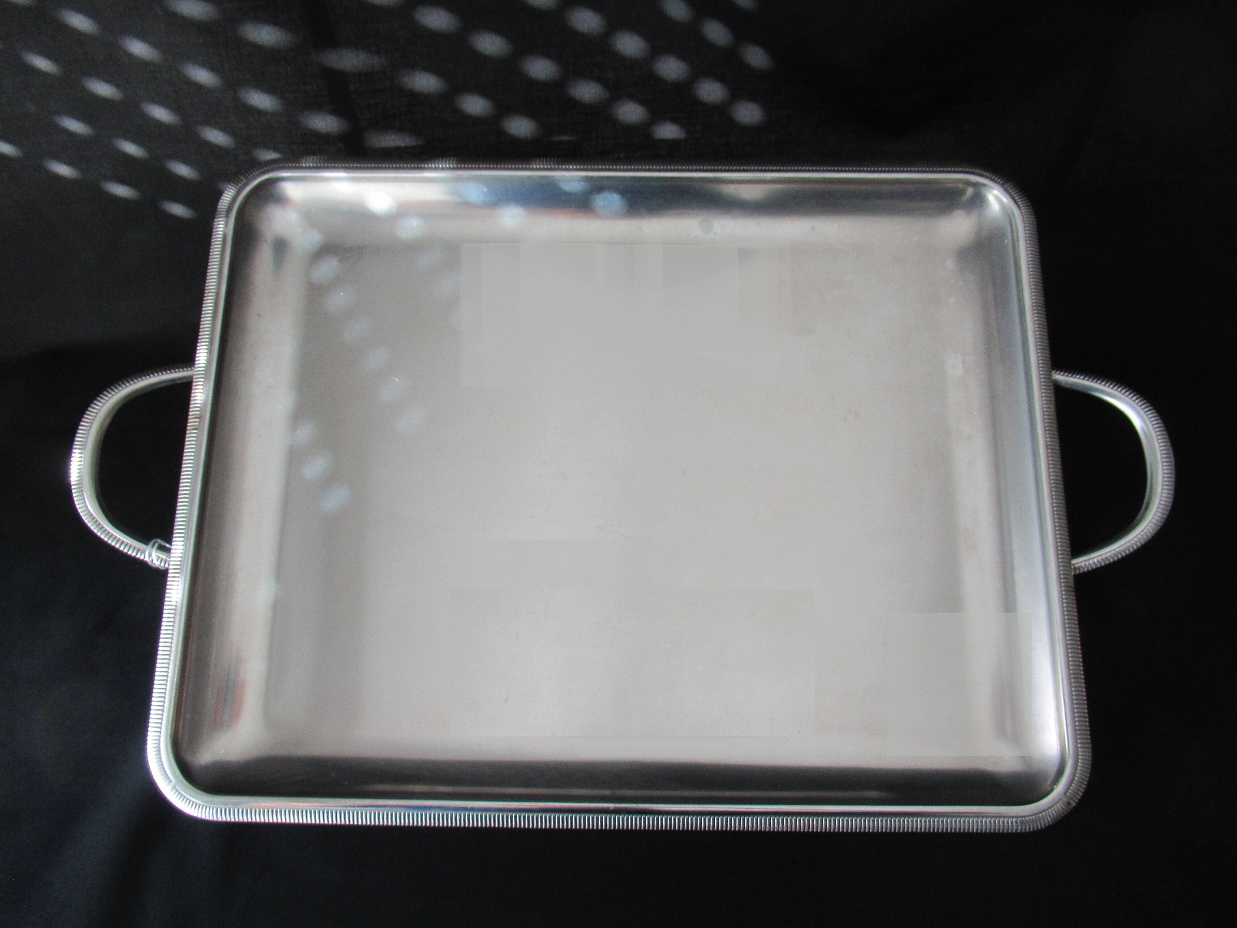 Plateau rectangulaire en métal par Remy Létang