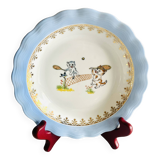 Children's plate in Limoges porcelain with cat motifs.
