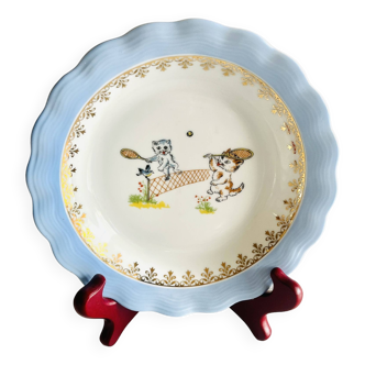 Children's plate in Limoges porcelain with cat motifs.