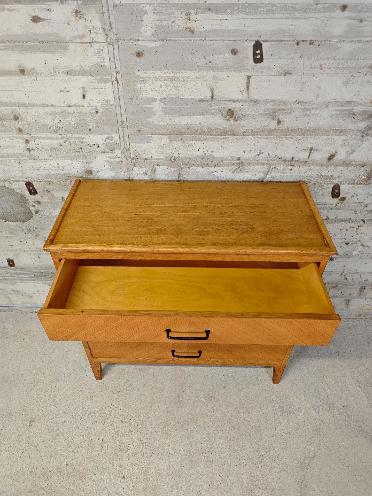 Commode vintage