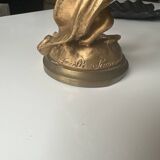 Golden statue ferville suan