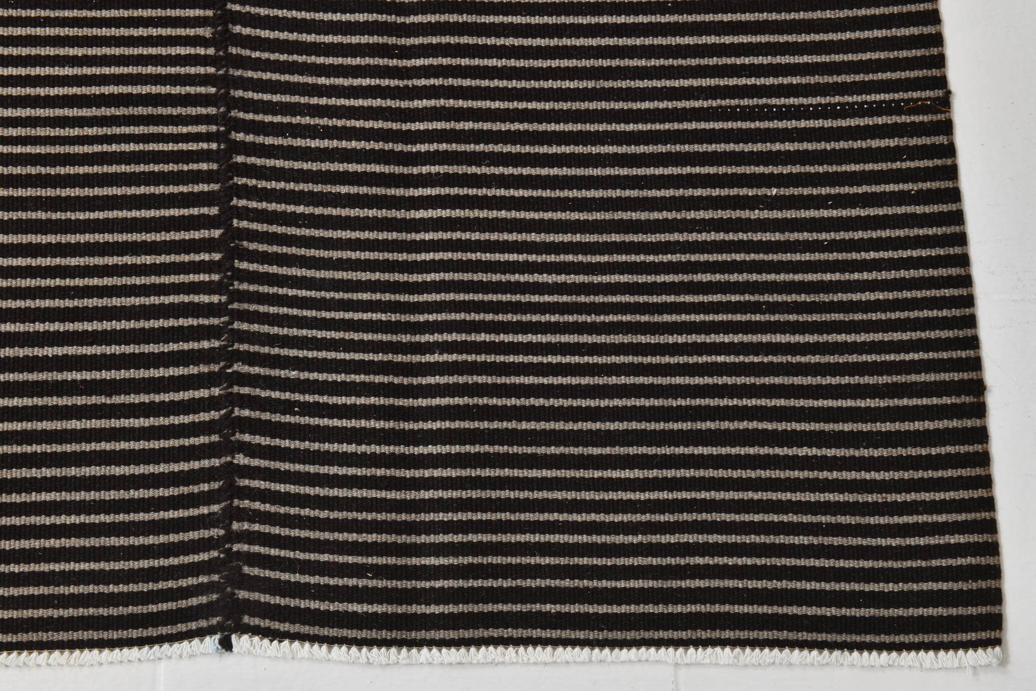 6x9 Pinstriped Black & Gray Turkish Area Rug, 183x269Cm