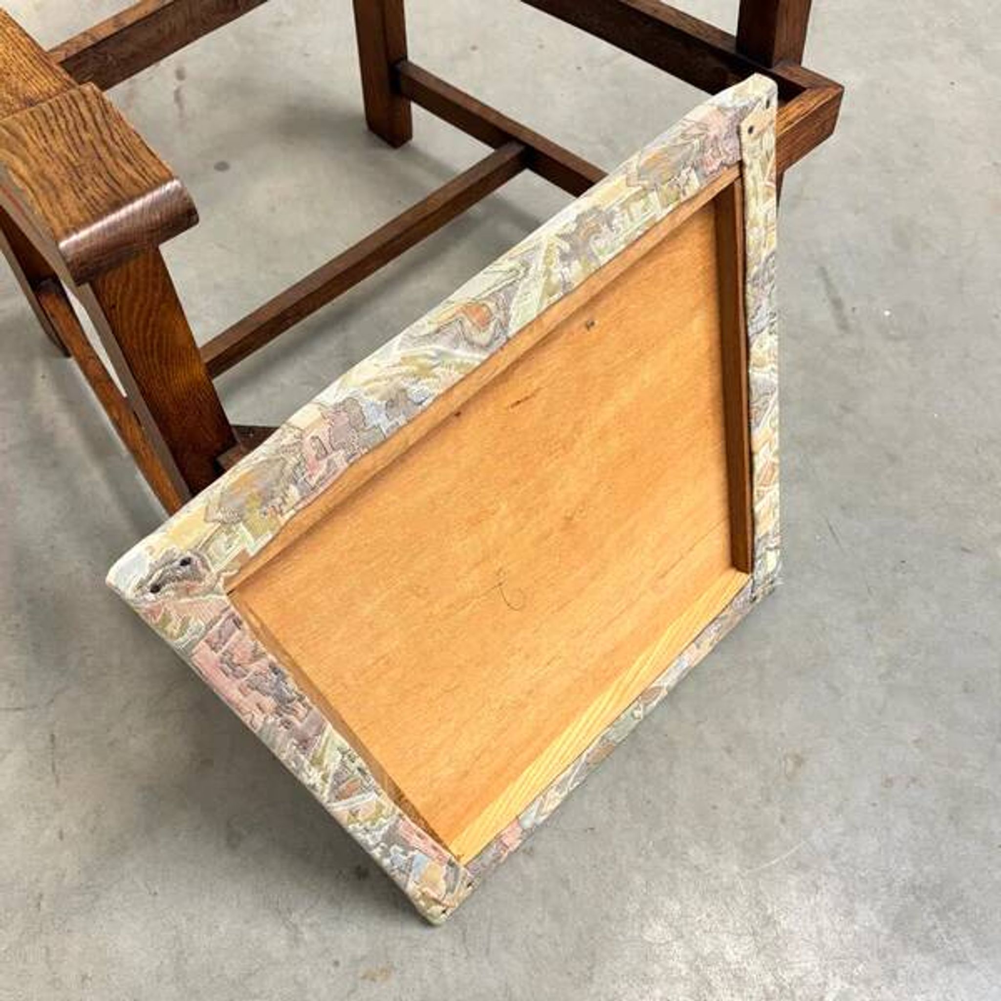 Fauteuil en chêne de l'École de La Haye, Art Déco néerlandais vers 1920 (2 sur 2)