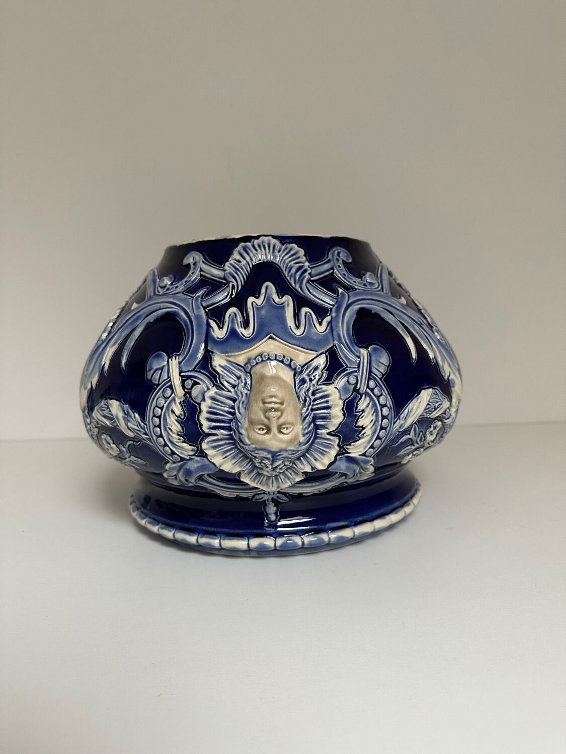Vase - Cachepot in baroque earthenware from Saint Clément, 19th century