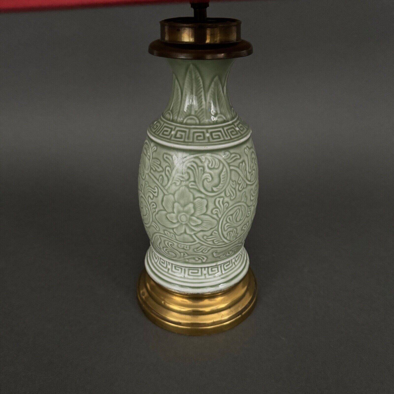 Napoleon III lamp in green cecidon on a brass base