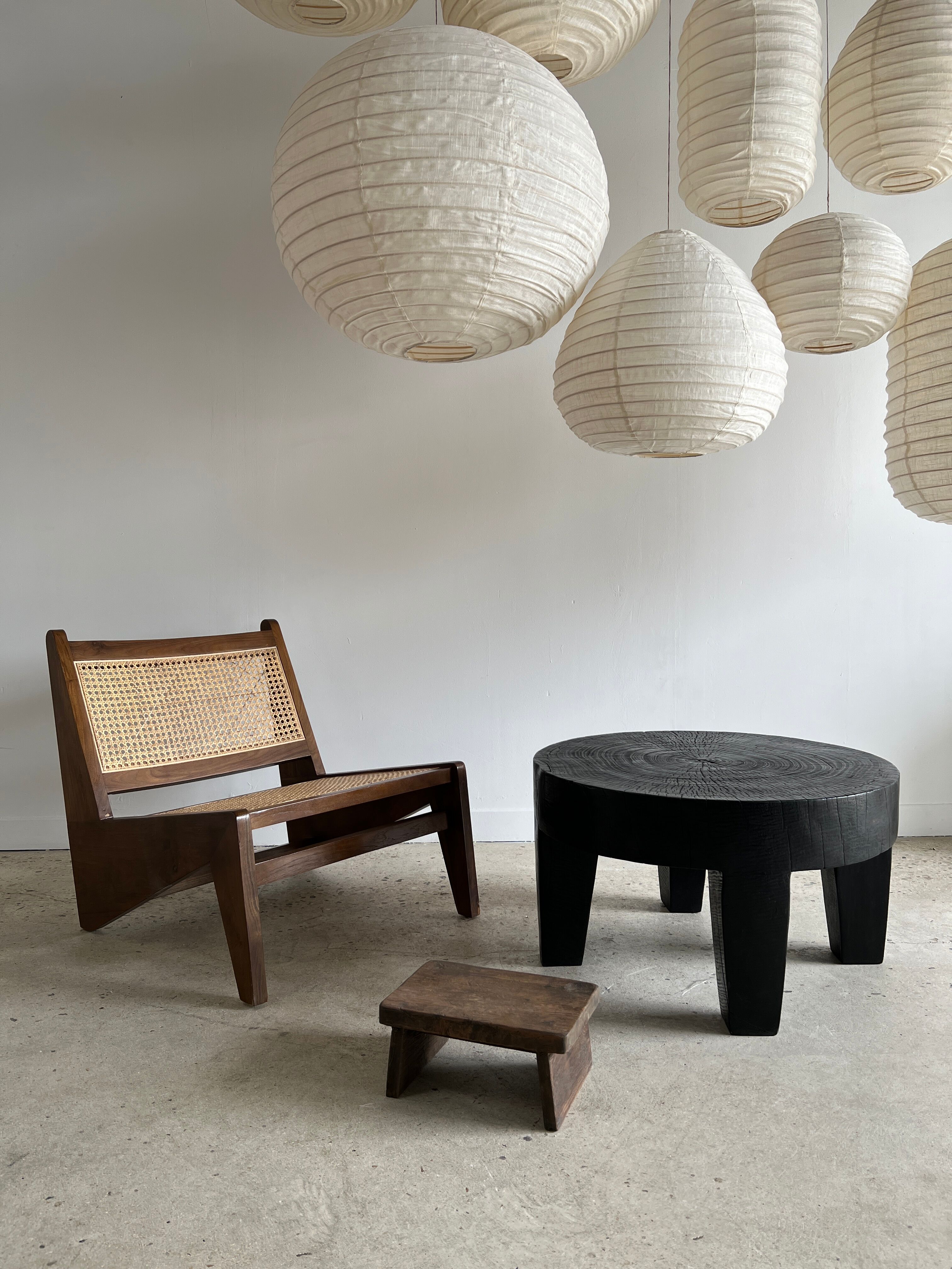 Coffee table en bois massif monoxyle noir