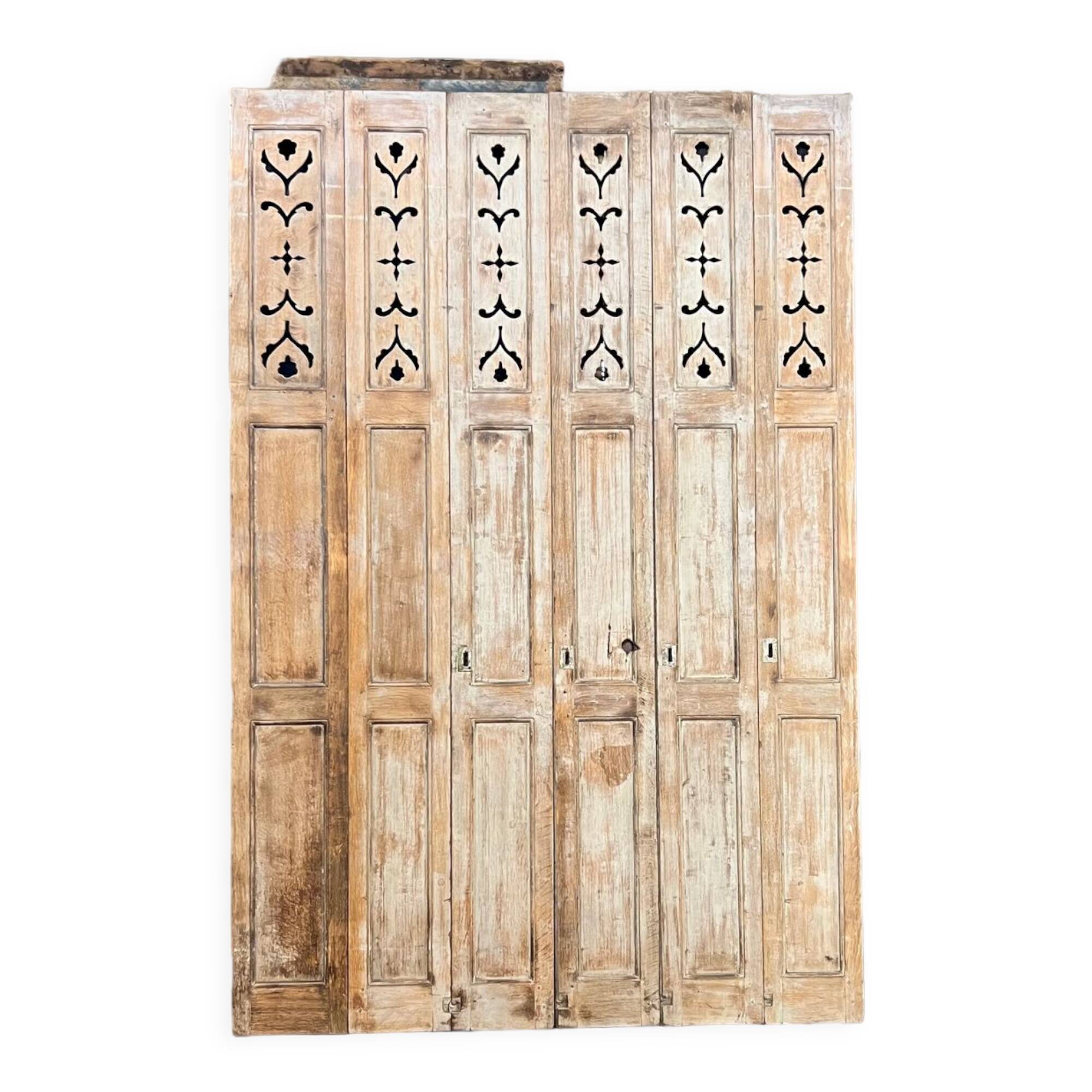 Old shutters in patinated chene