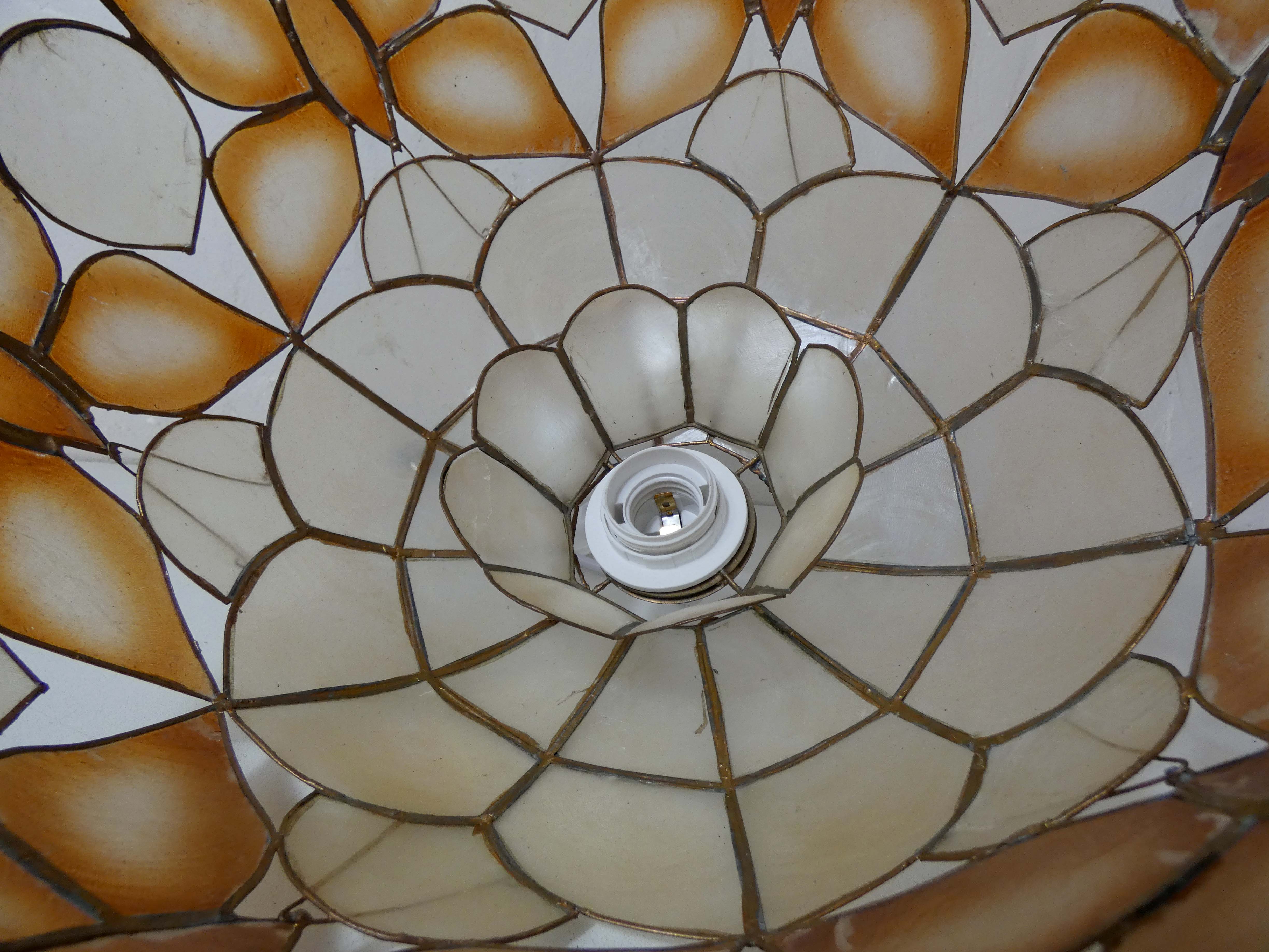 Suspension mother-of-pearl luminaire vintage butterfly decoration
