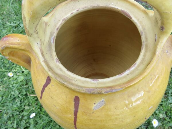 Jarre en terre cuite vernissée jaune, sud-ouest de la France