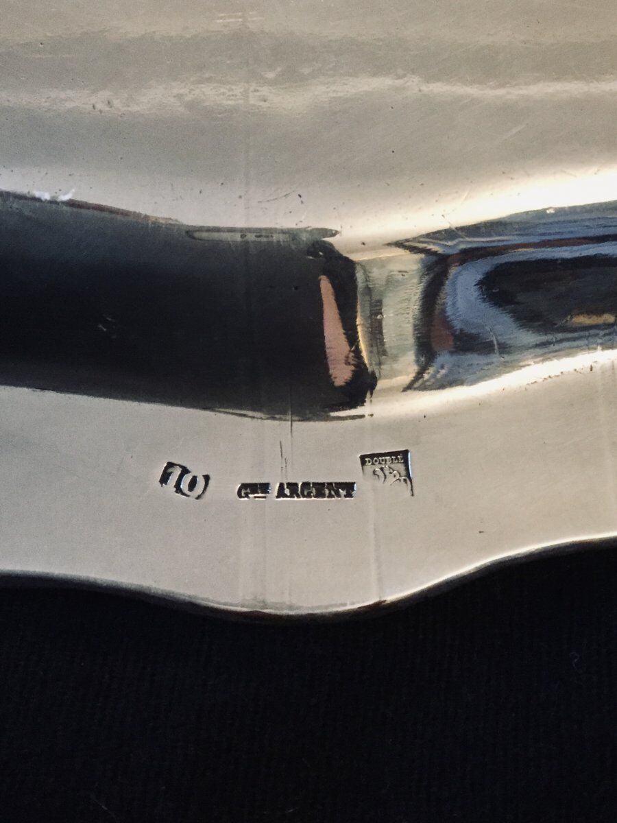 Lined metal service tray