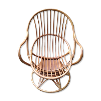 Rattan swivel shell chair