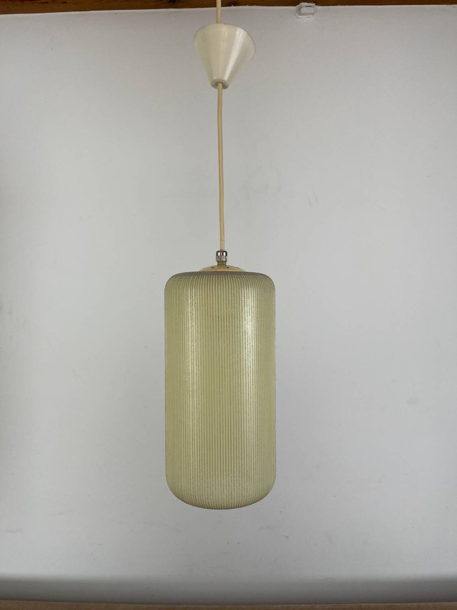 Suspension opaline vintage années 50