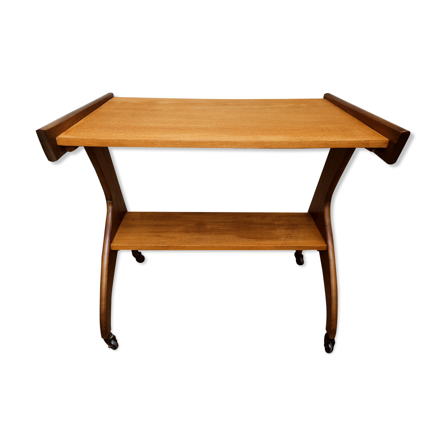 Scandinavian desktop or console