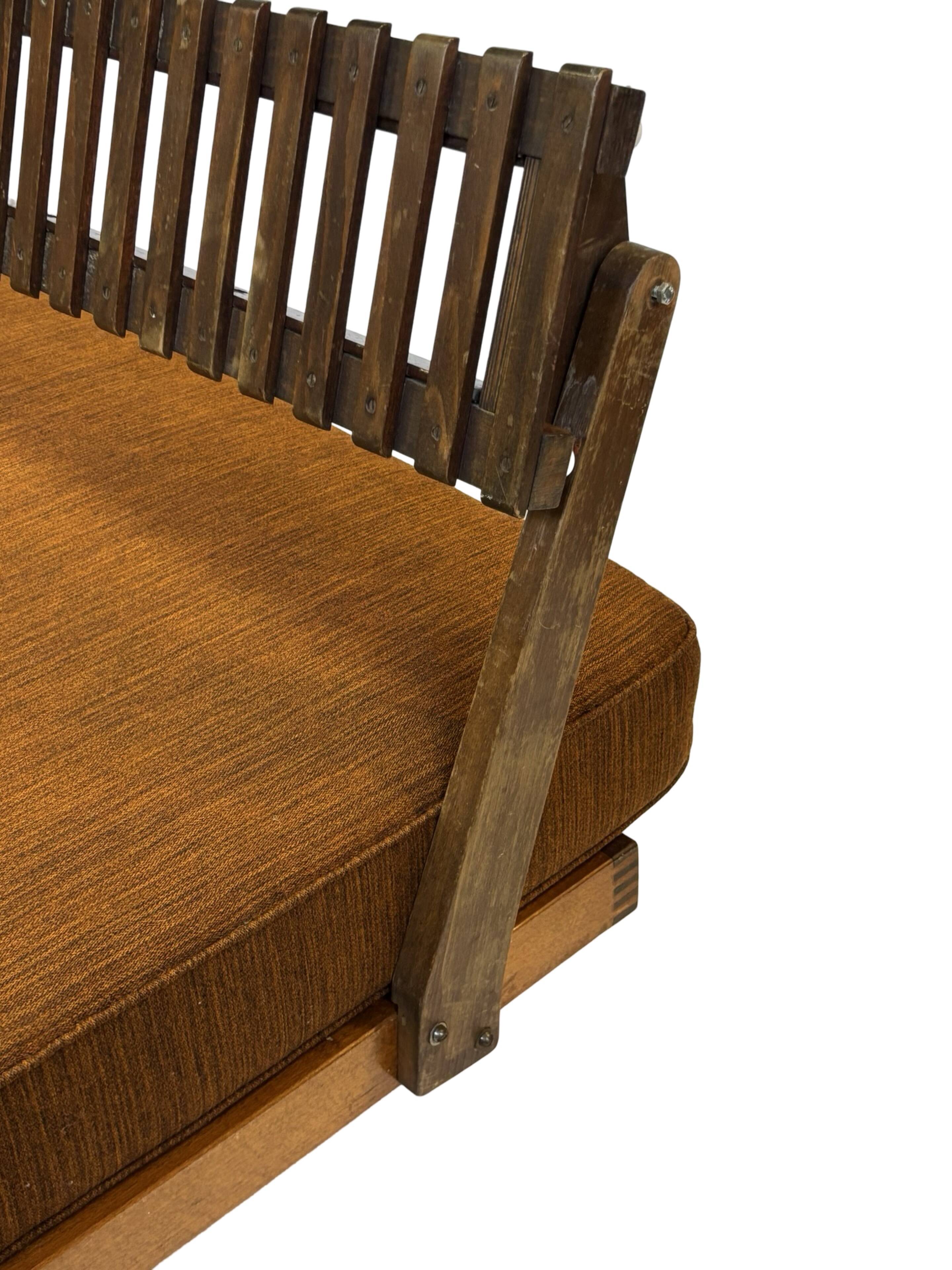 Mid-century daybed with removable backrest in oak 50's design