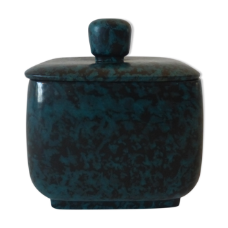 Ceramic pot