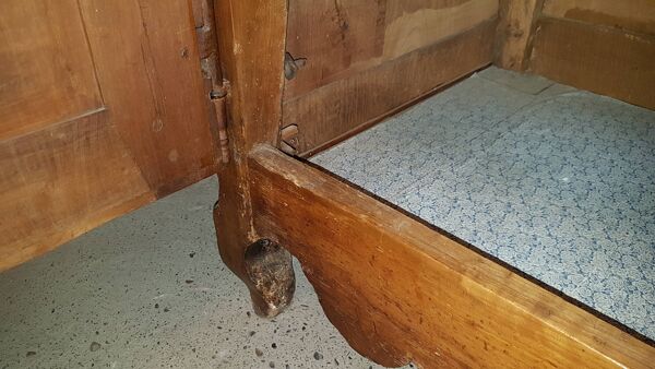 Buffet 18ème Louis XV campagnard en merisier