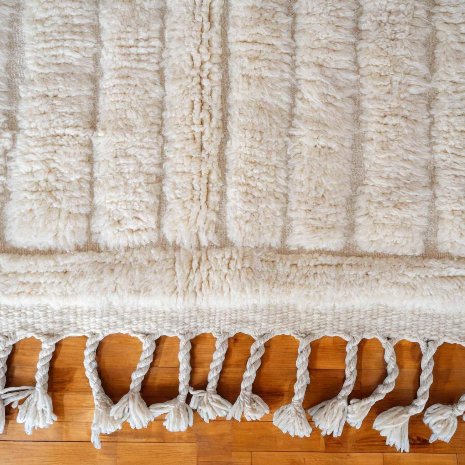 Large Moroccan wool rug 3 x 2 m