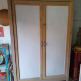 White cabinet