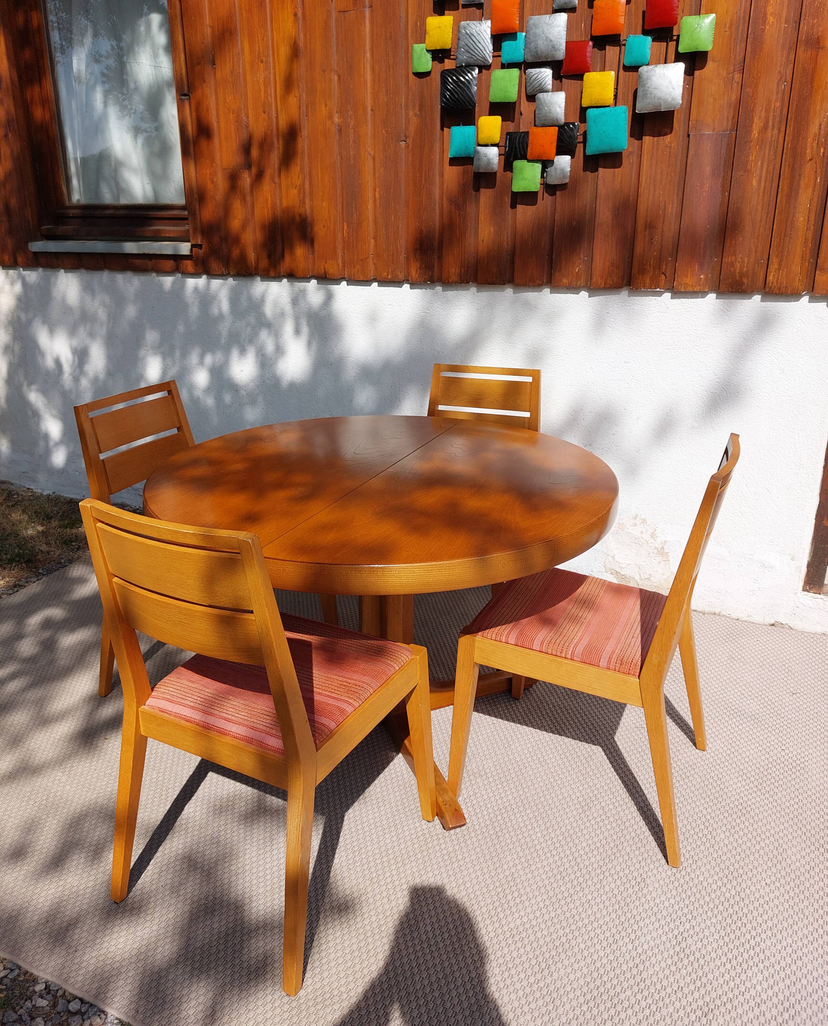 round or oval table with extension, central leg, vintage Baumann design