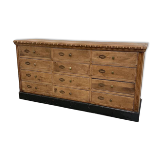 Oak “armourer” professional furniture
