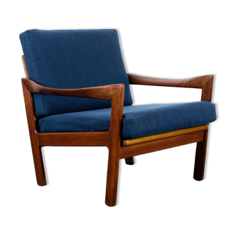 Illum Wikkelsø chair model 20 made by Niels Eilersen