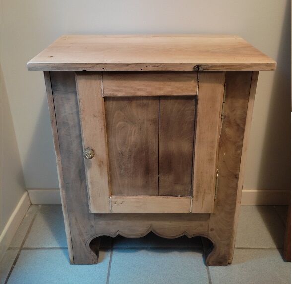 Solid wood furniture