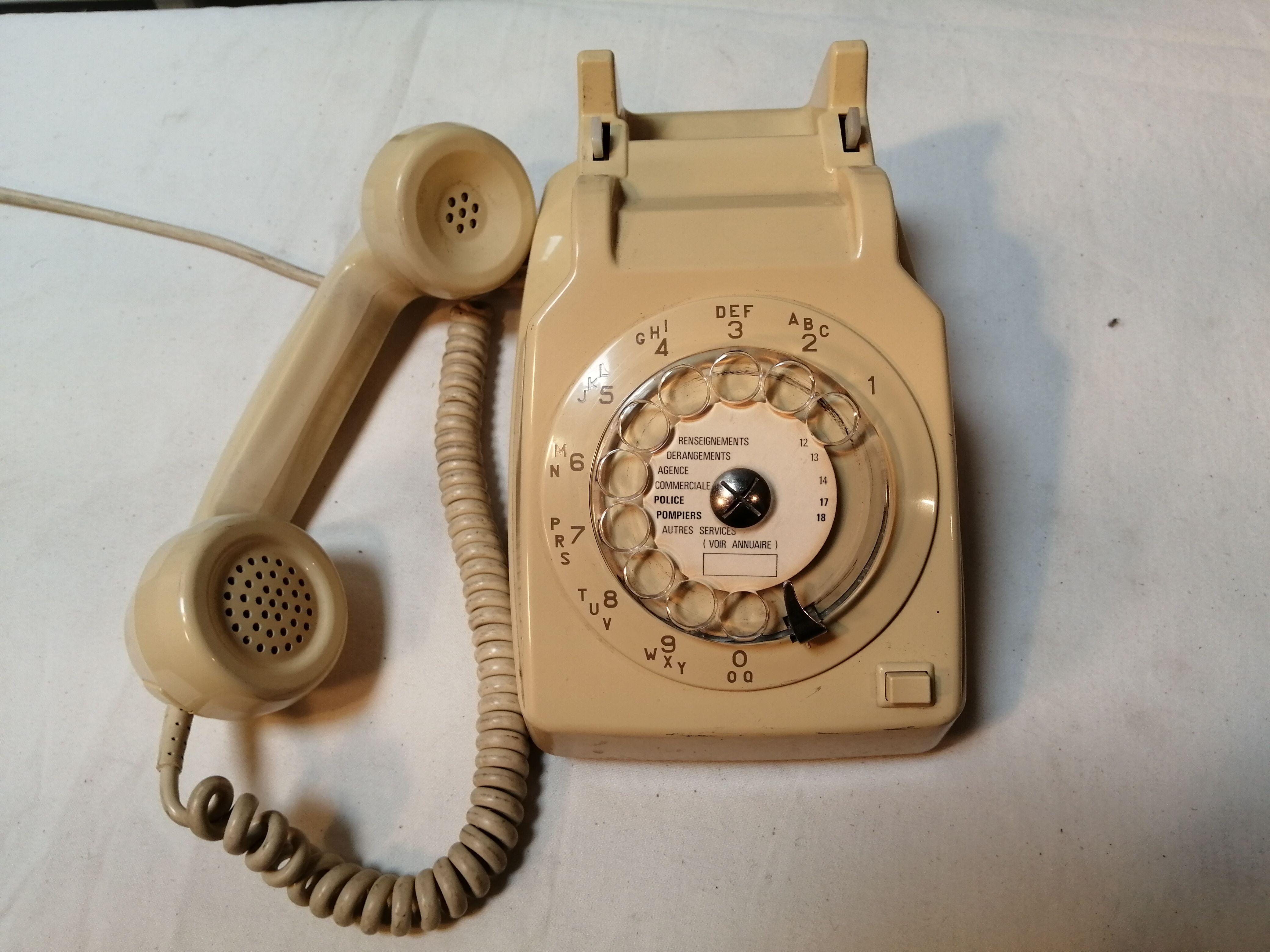 Bakelite socotel dial phone - vintage