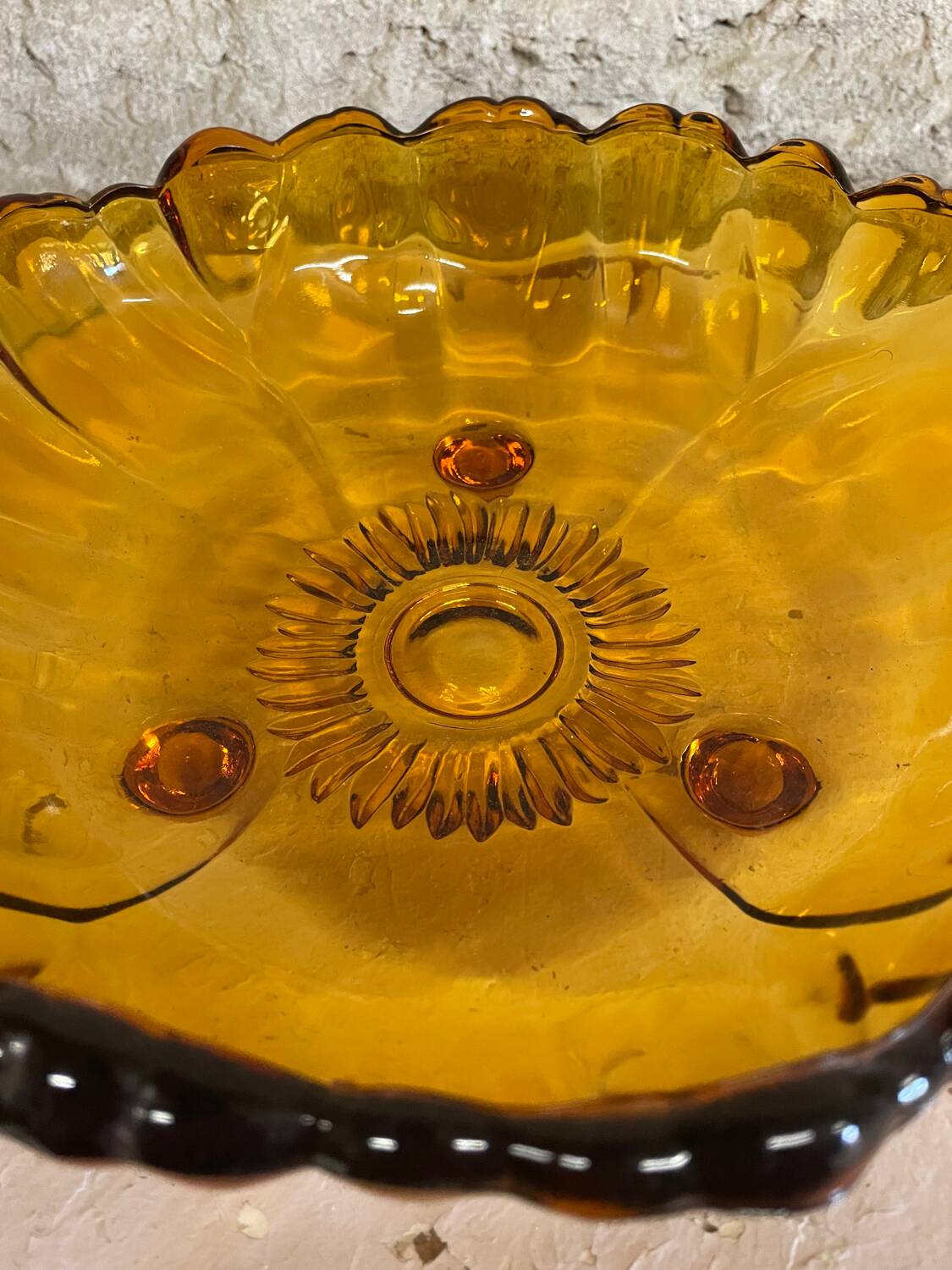 Large vintage amber glass bowl – 28 cm