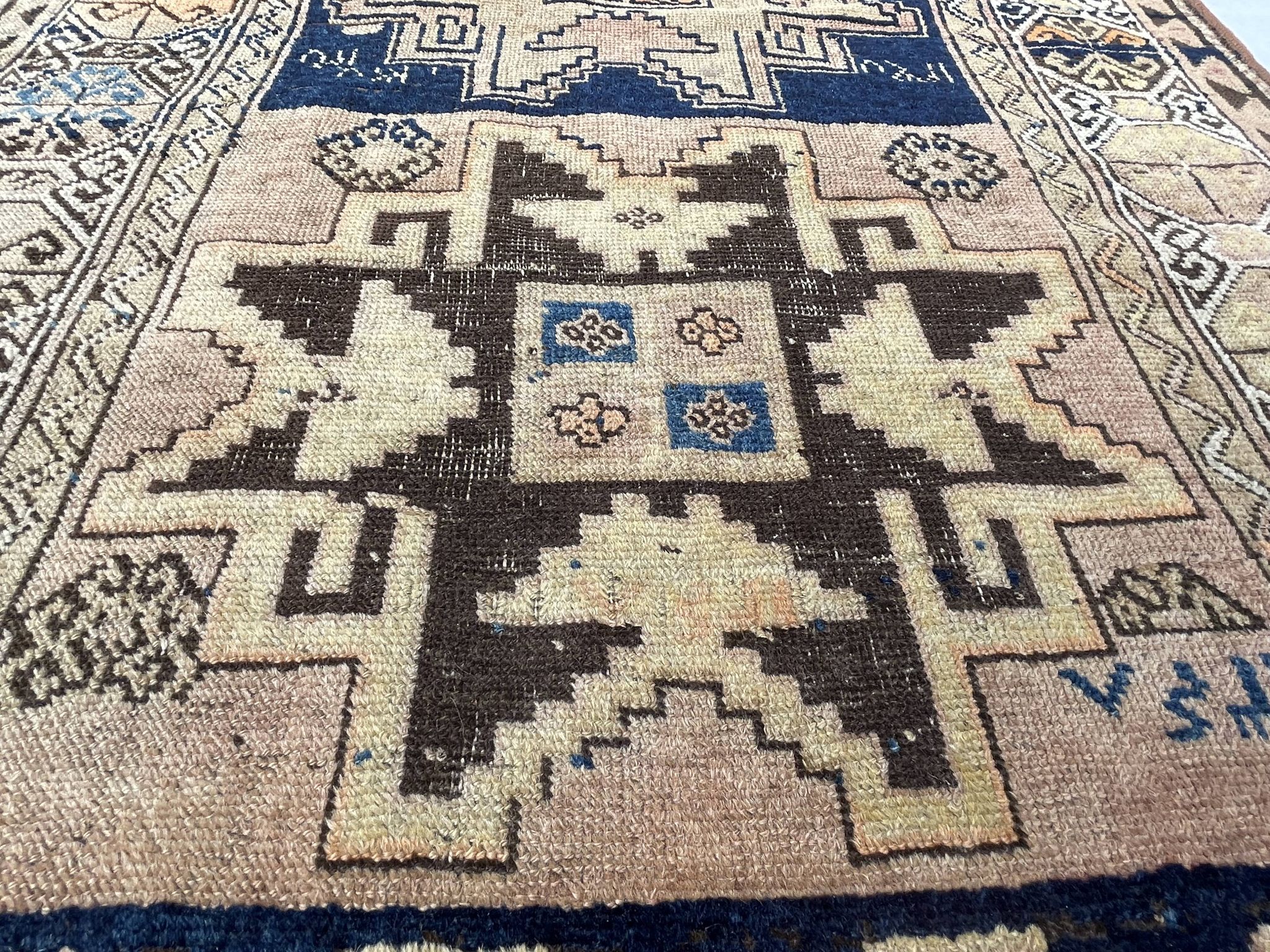 Tapis turc antique, 326 x 96 cm