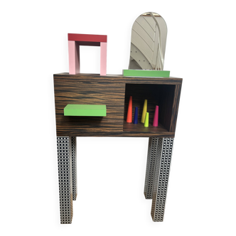 Console emerald by memphis milano