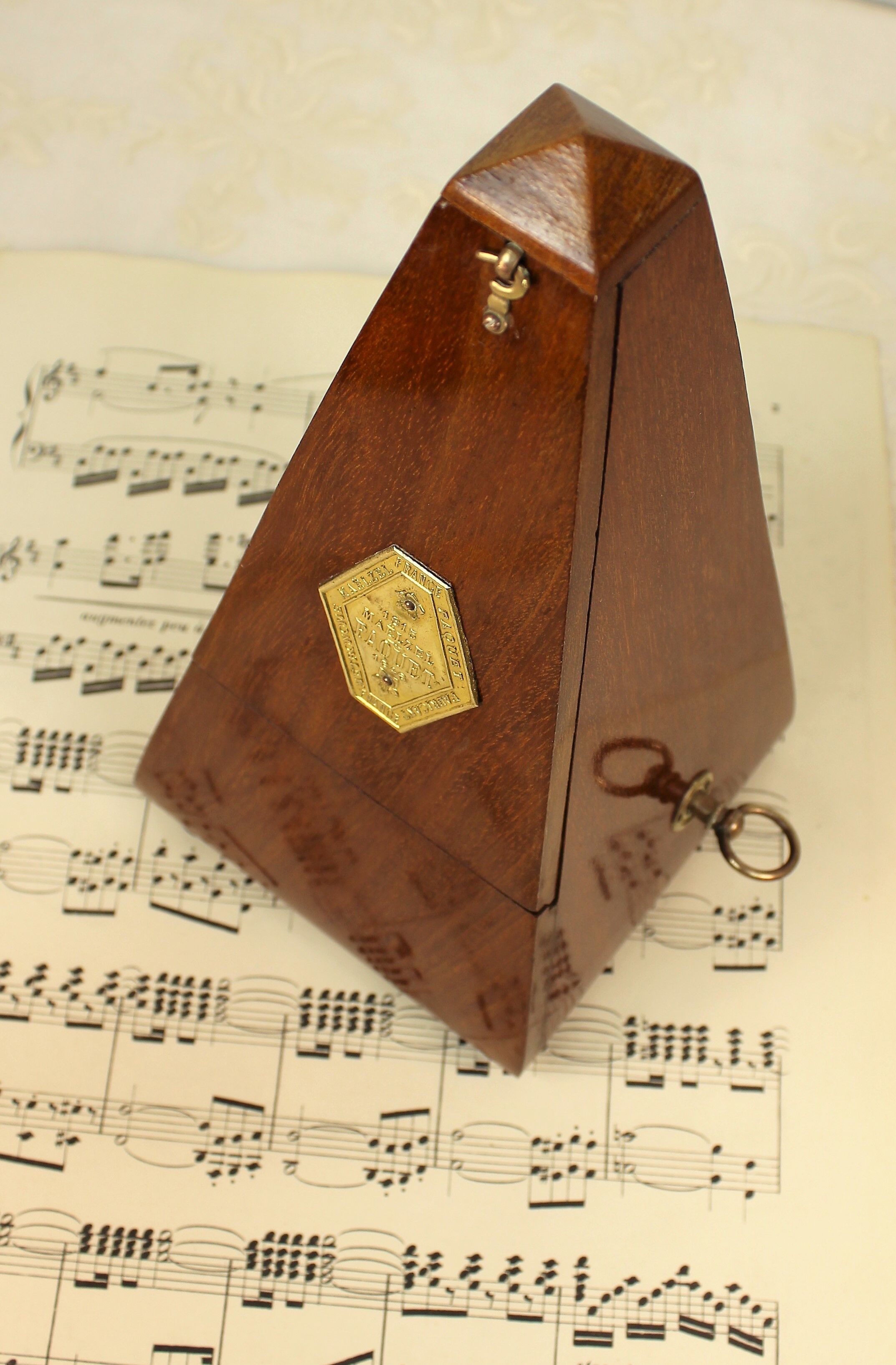 Métronome ancien maëlzel 1815 paquet 1846 bon fonctionnement ! Selency