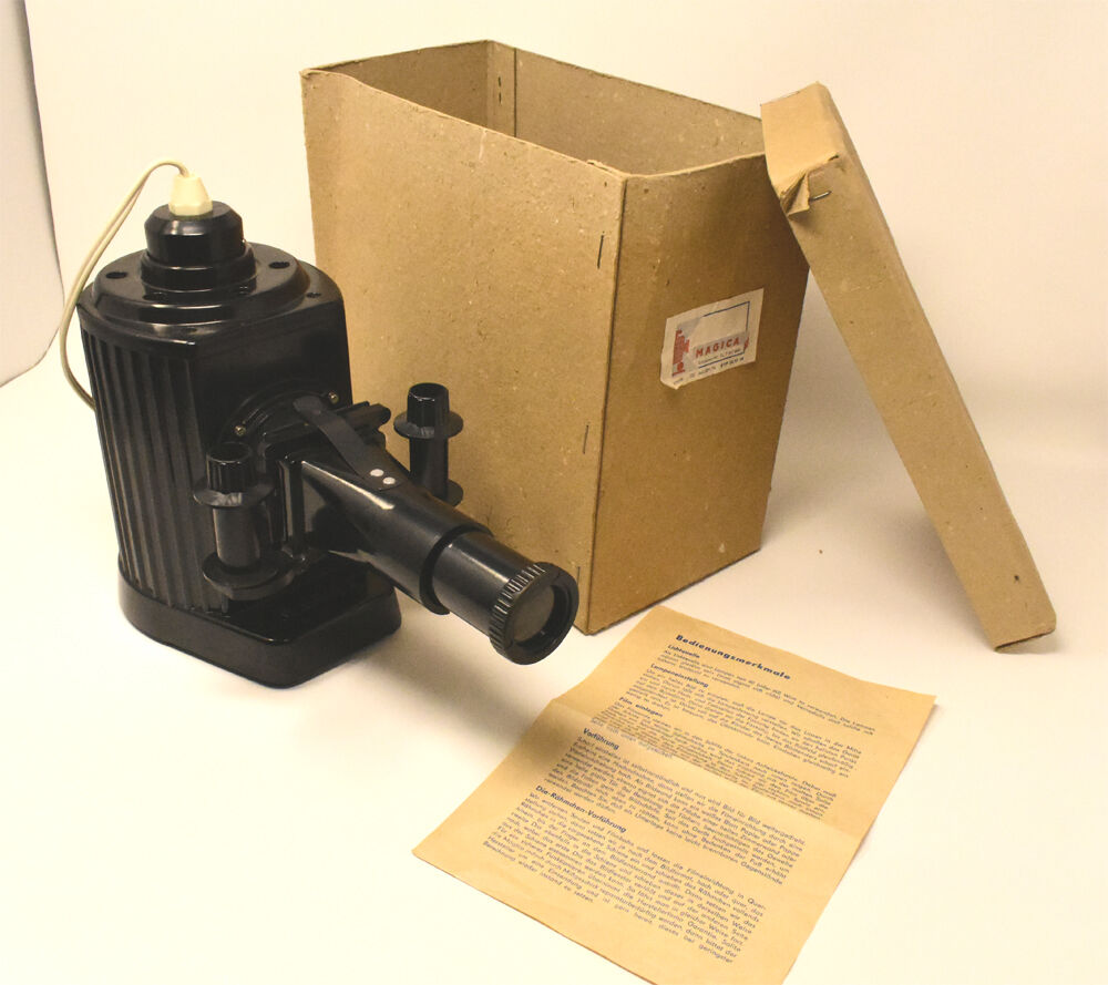 Magic lantern in bakelite "magica"