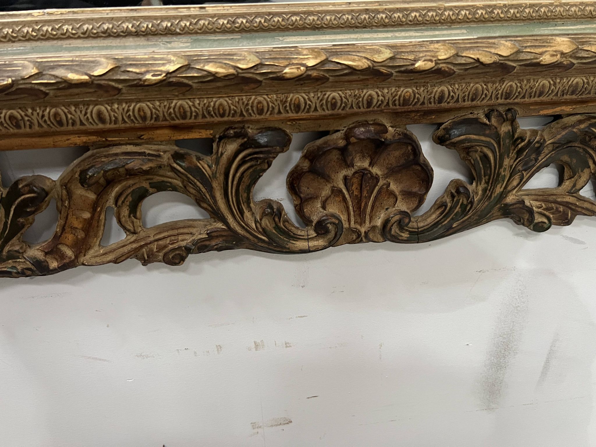 Napoleon III style mirror in carved wood, 20th century.