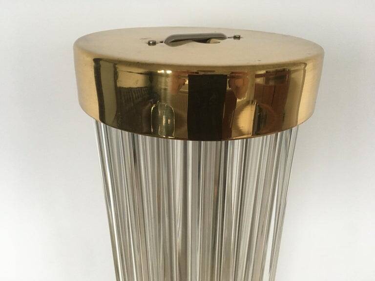 Lampe de sol en verre et laiton de milieu de siècle très rare Kamenicky Senov/Preciosa, années 1960.