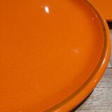 Flat plates orange with brown edging