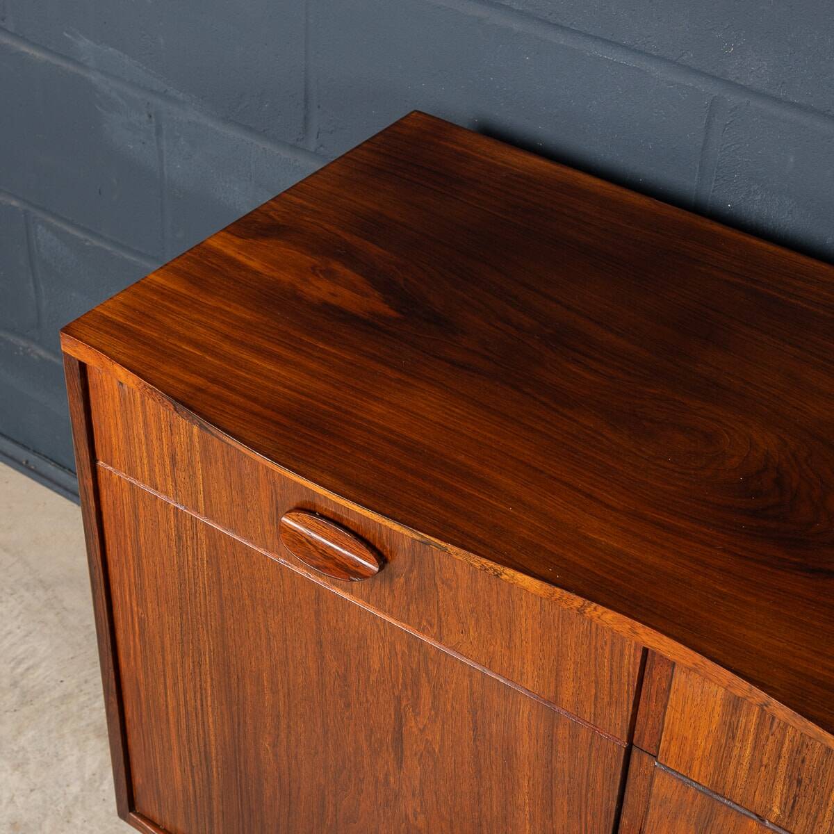 20thC ENGLISH ROSEWOOD SIDEBOARD BY GORDON RUSSELL c.1967