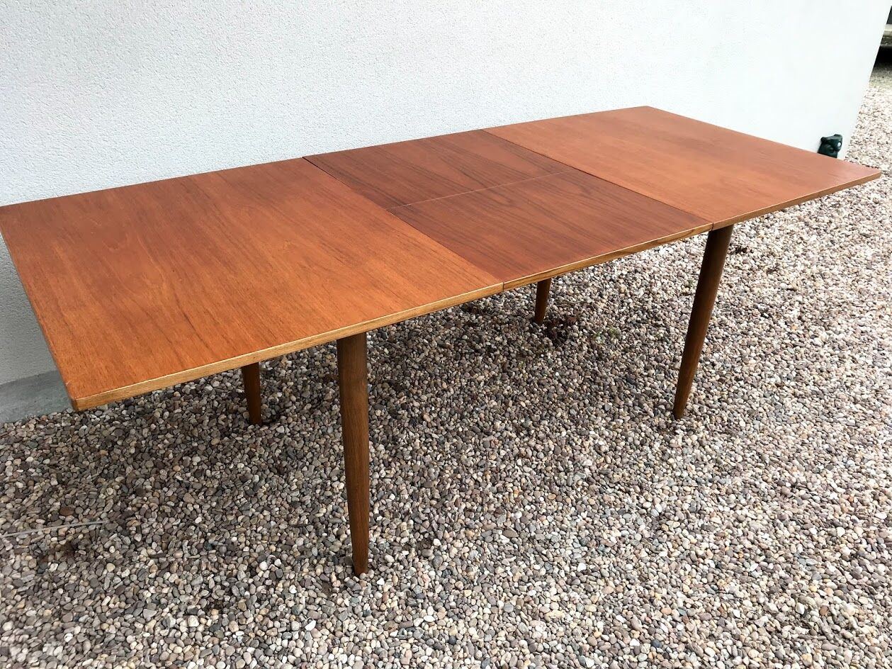 Expandable table 1970