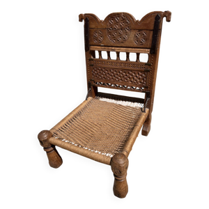 chaise ethnique ancienne