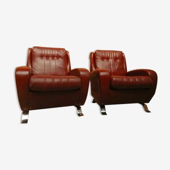 Couple de fauteuil en simili cuir rouge bordeaux, annees 70