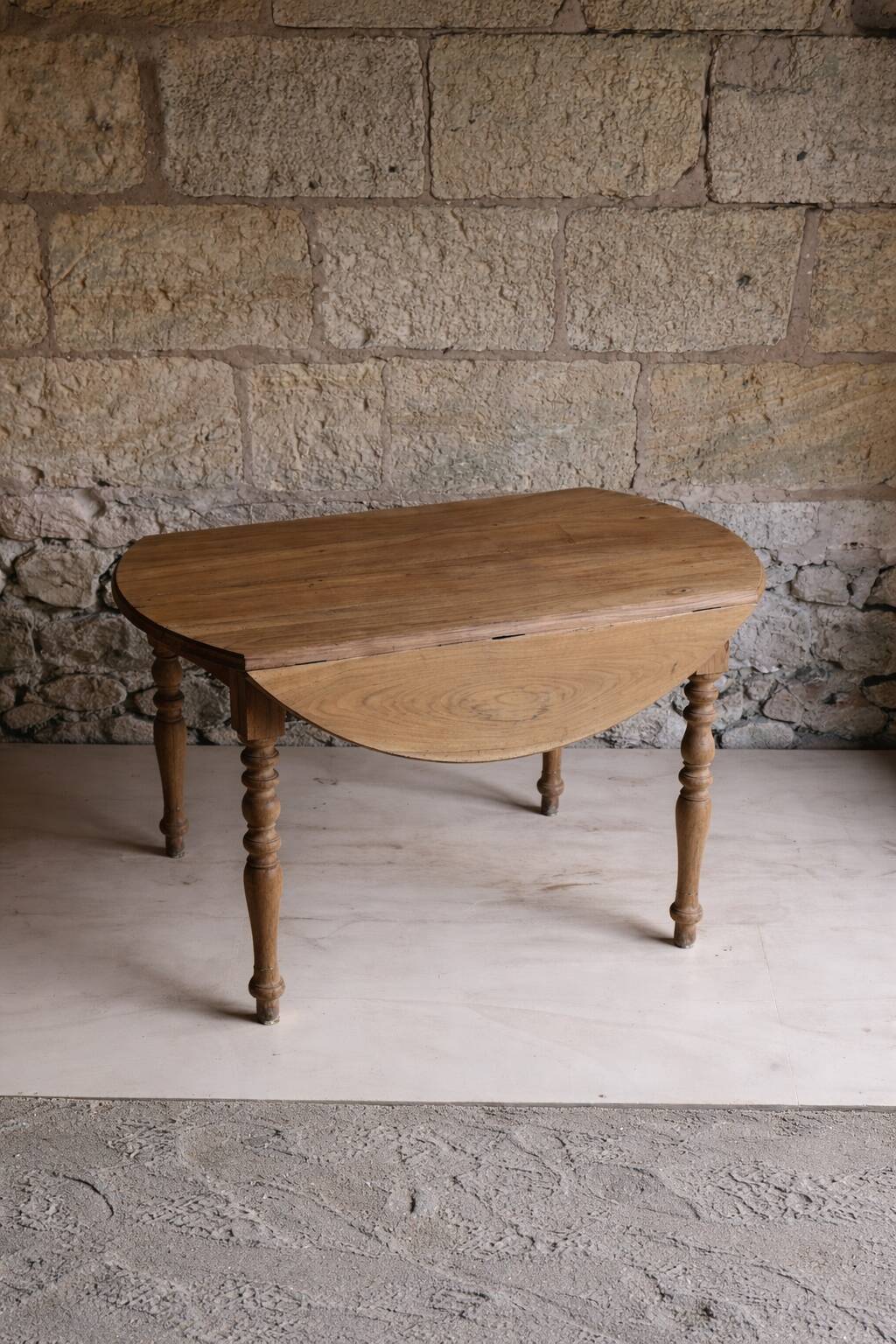 Round walnut table – modular with drop leaves – charming country chic