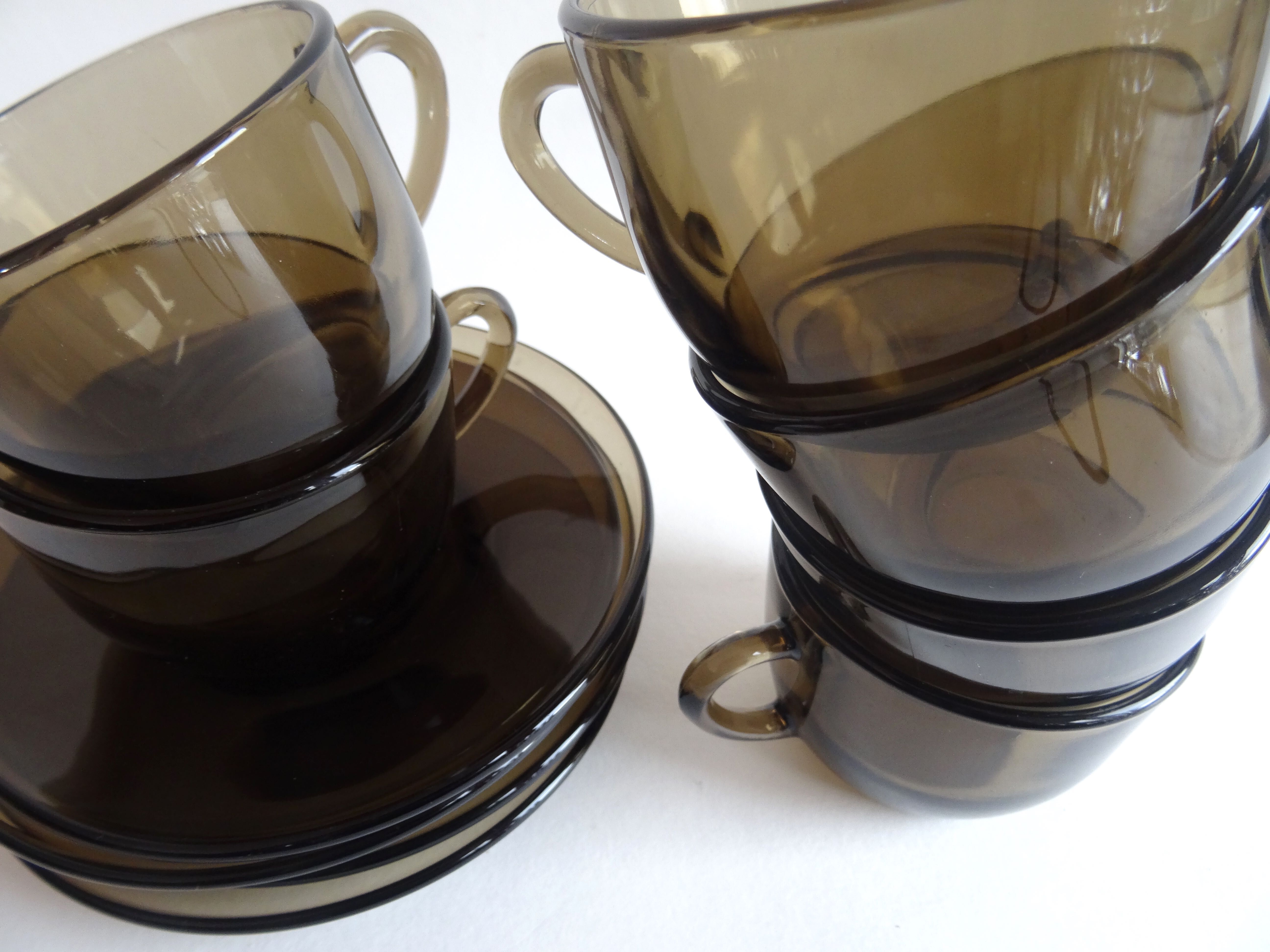 Brown Vereco coffee cups