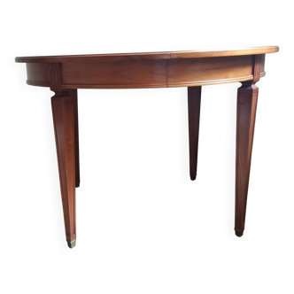 Dining room table with its 2 extensions