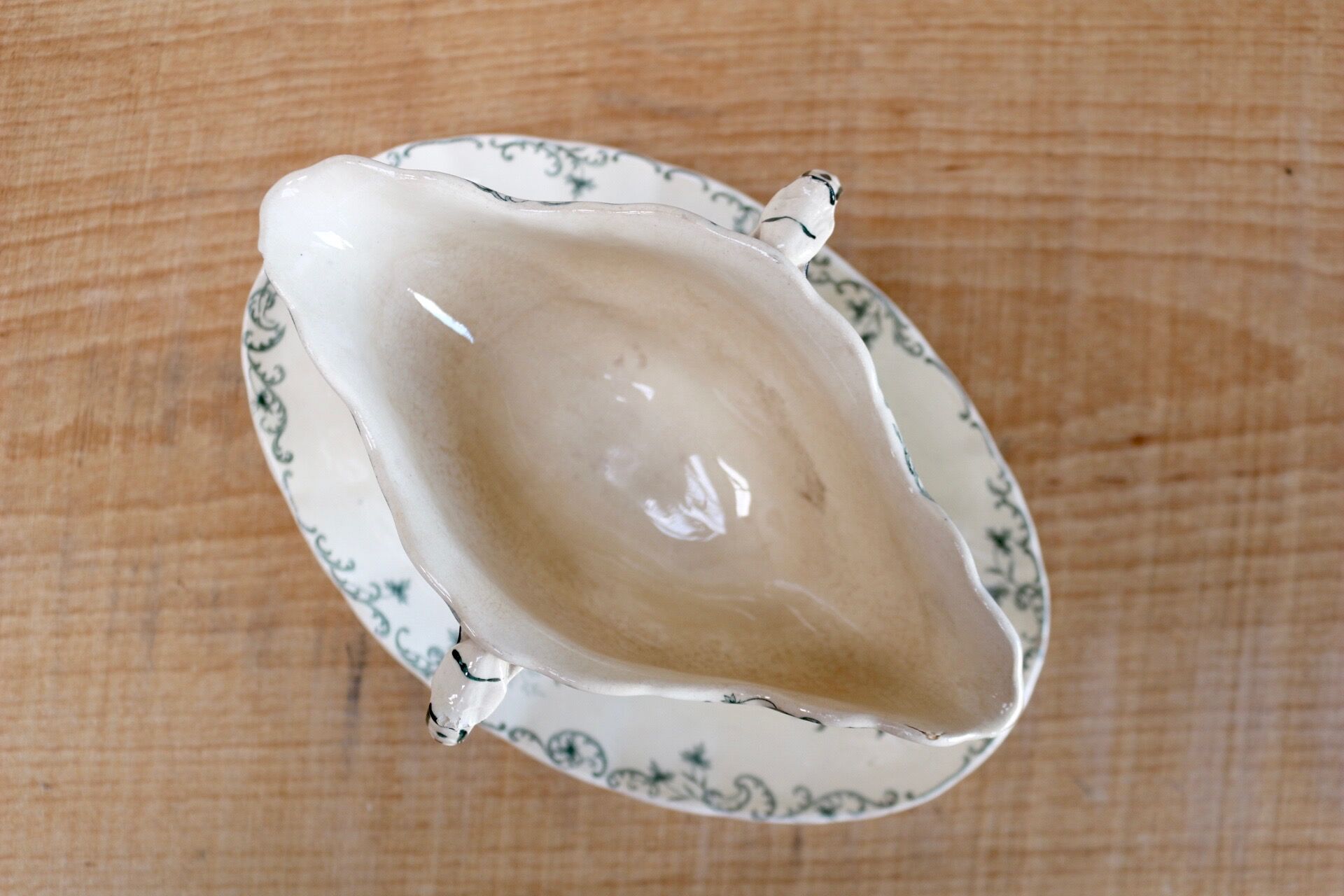 Saucière en terre de fer, Boulenger