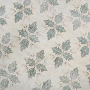 Tapis persan ancien ivoire et vert à motifs géométriques, 198x296