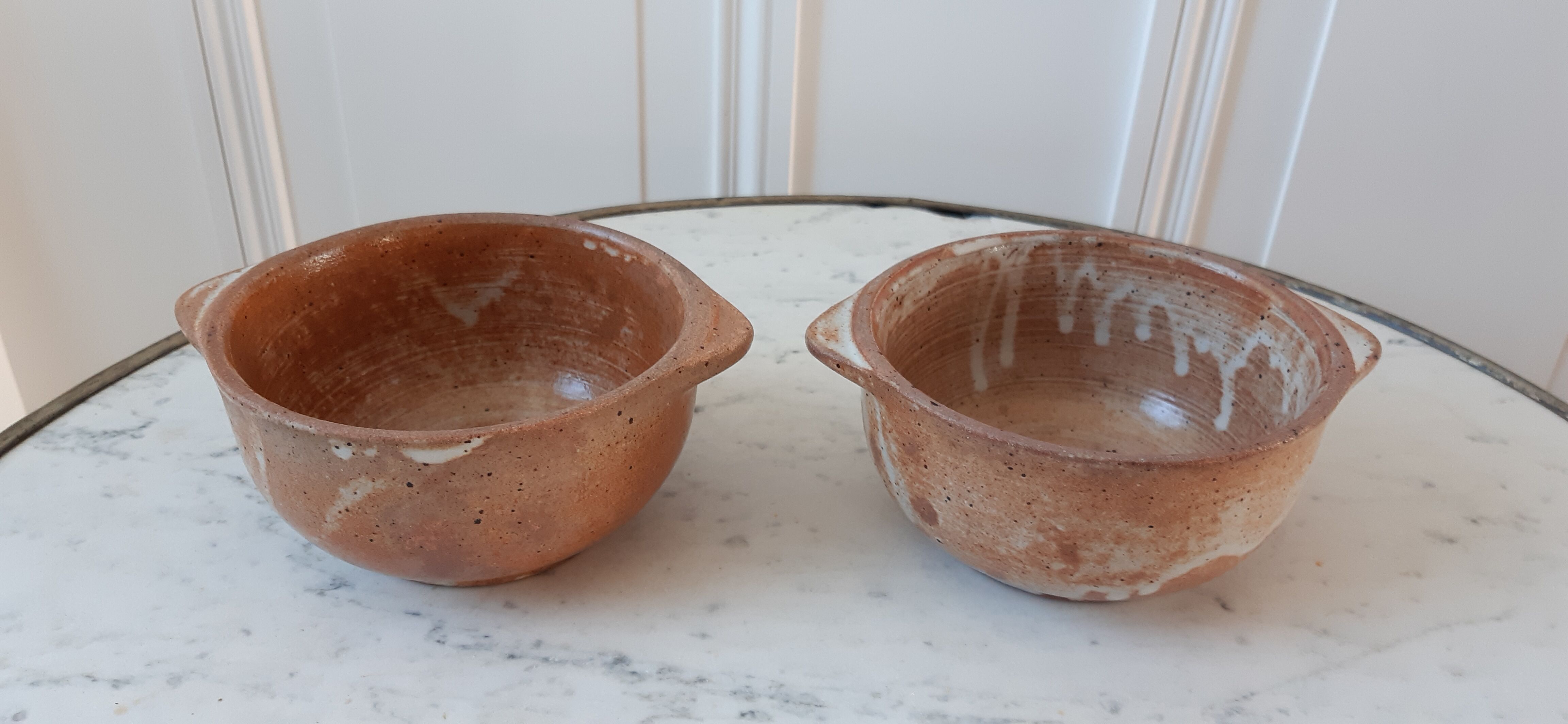 Duo of ear bowls in artisanal sandstone 70s