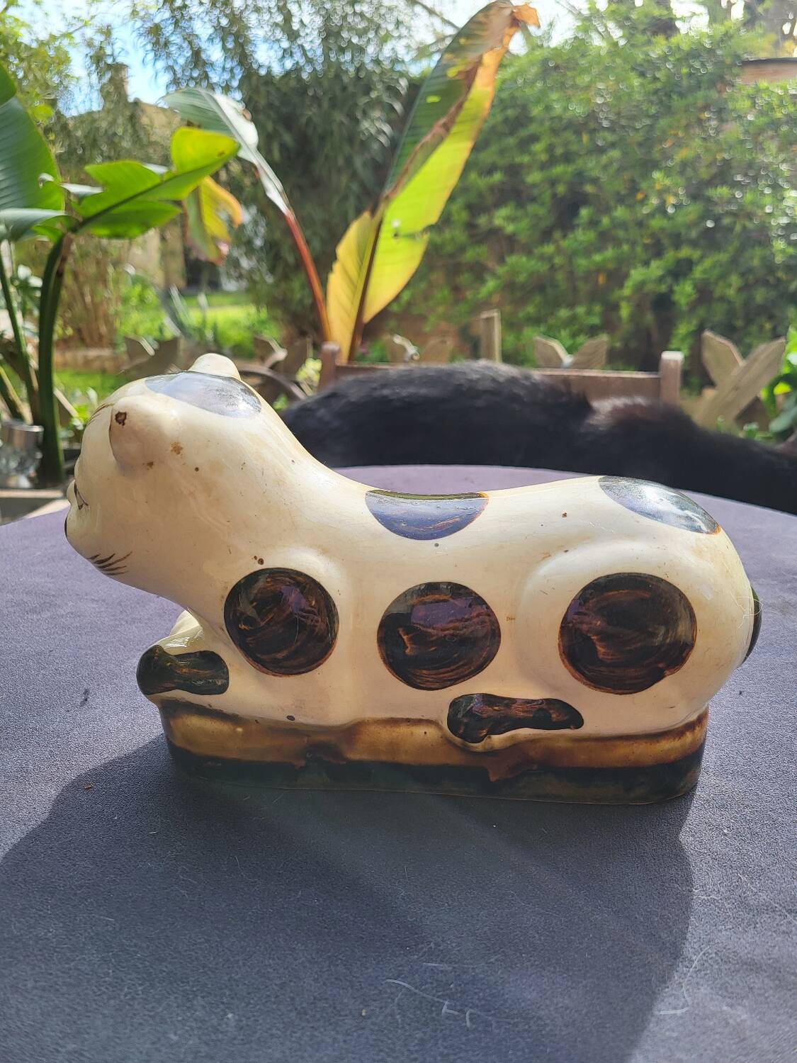 Cizhou style ceramic neck rest cat